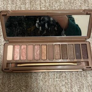 URBAN DECAY NAKED3